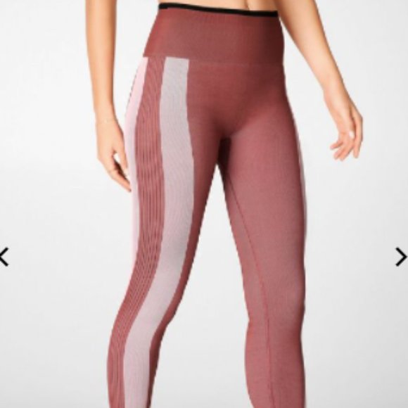 Bra and Leggings Set - Picture 2 of 3